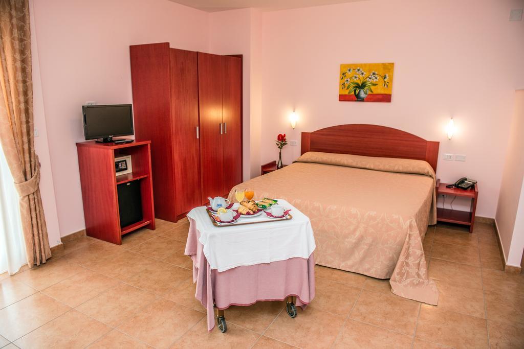 Hotel Delle More Vieste Eksteriør billede